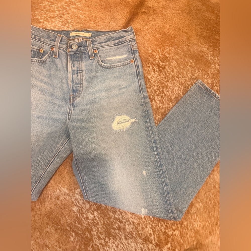 Levi’s Premium Wedgie Straight Jeans! NWOT!